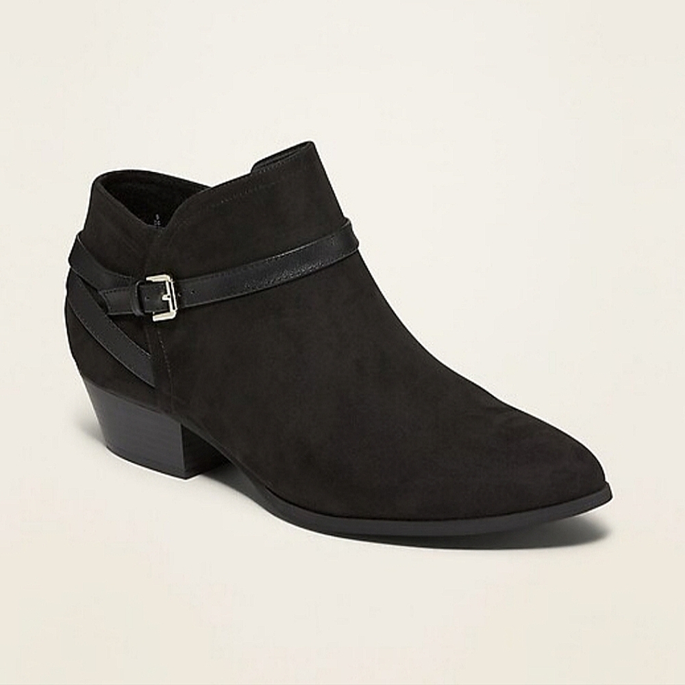 Women's Faux Suede Ankle Strap Buckle Booties | Size 7.5, Black | Old Navy